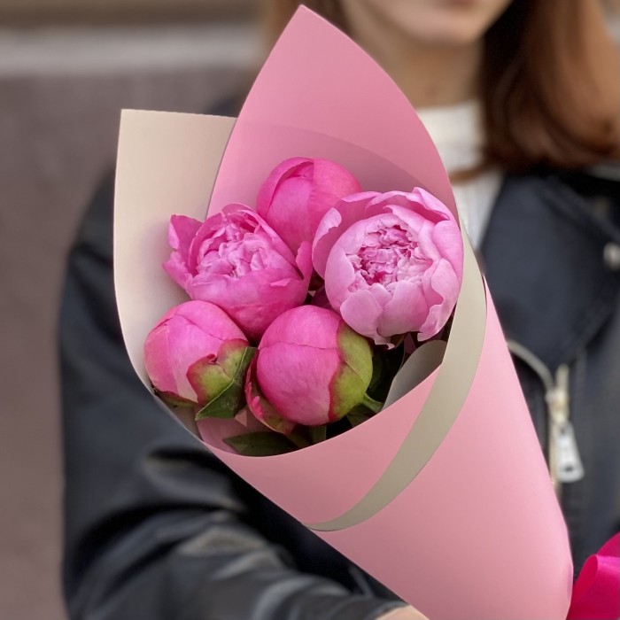 5 розовых пионов Флеминг